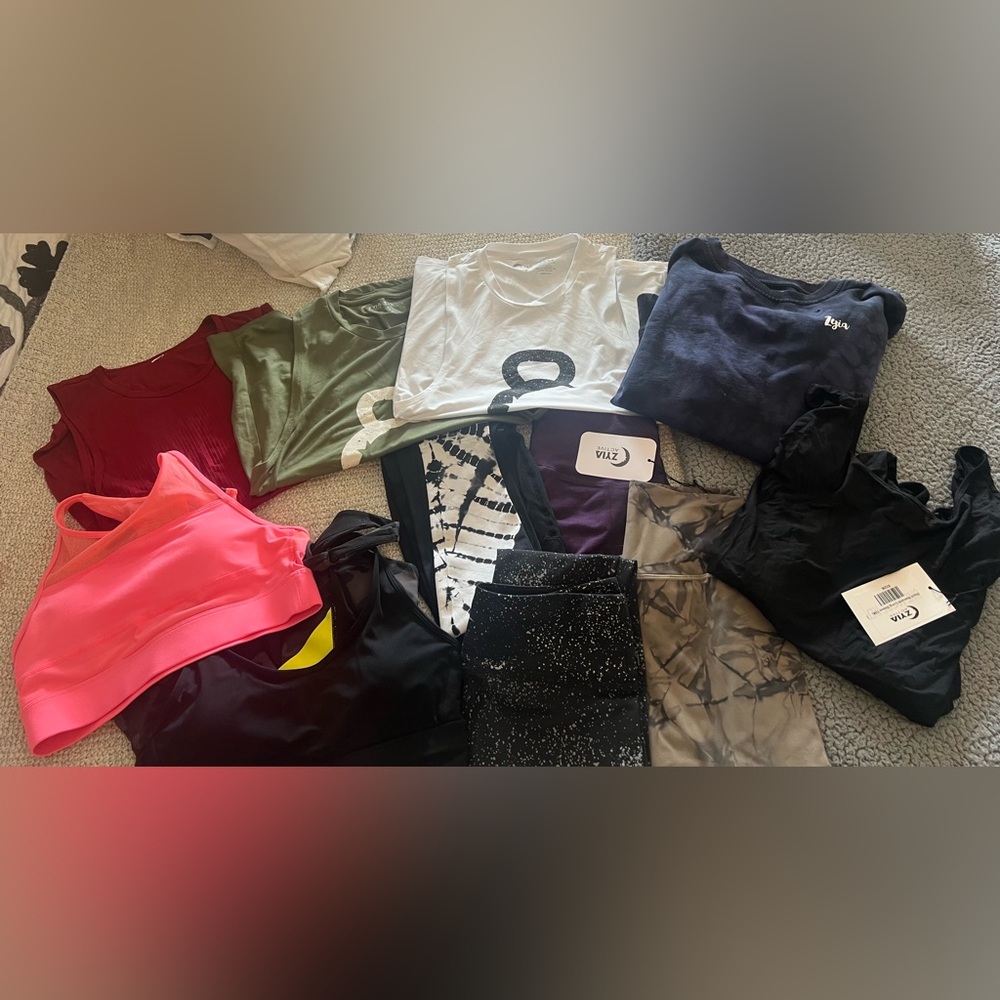 ZYIA Activewear Bundle 4 leggings (6-8), 3 sports bras (M), 5 tops (M)